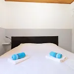 2 Entre 2 Et 4 Personne Holiday home