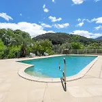 2 Entre 2 Et 4 Personne Holiday home *