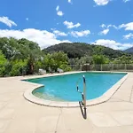 2 Entre 2 Et 4 Personne Holiday home *