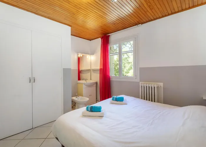 2 Entre 2 Et 4 Personne Ferienhaus Reynès